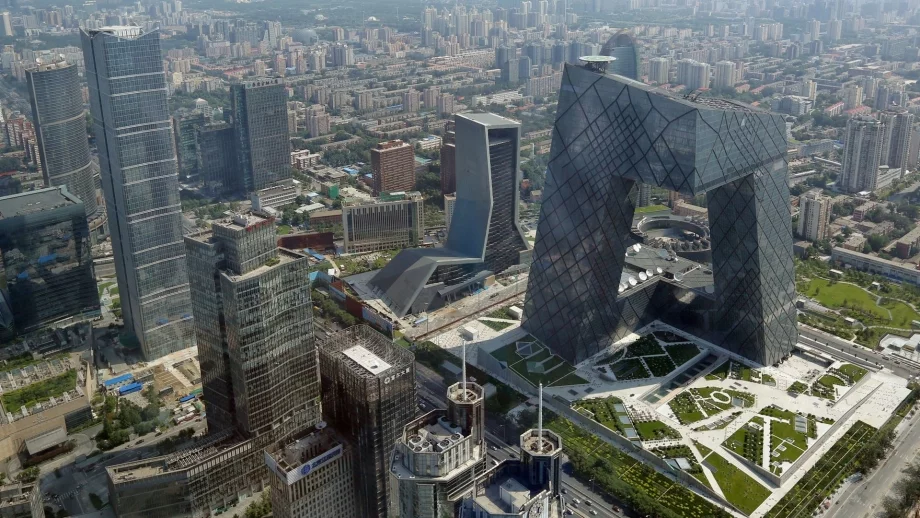 Продажбите на коли в Китай намаляват за първи път от 20 г.