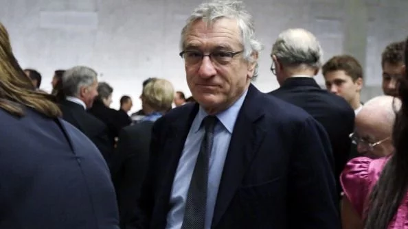 Разследват Де Ниро за укриване на данъци 