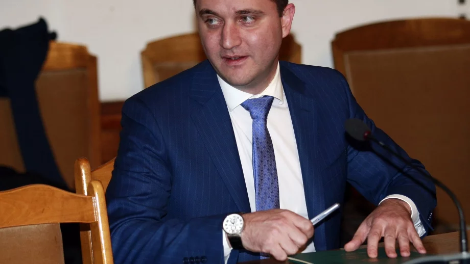 Горанов с пестеливи отговори за КТБ и ПИБ