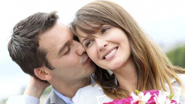 Какво мислят истинските момичета за 8 март?