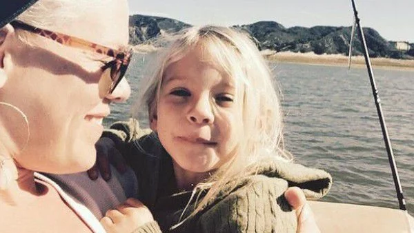 Как звездите отпразнуваха 8 март