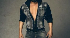 Дъщерята на Азис си дари косата 