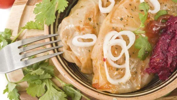 Зелеви сарми с боб