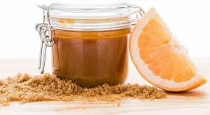 Скраб за тяло с мед и грейпфрут