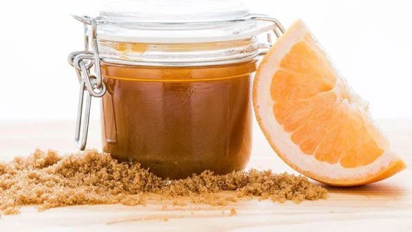Скраб за тяло с мед и грейпфрут