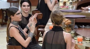 На кафе с Chanel Есен-Зима 2015/16