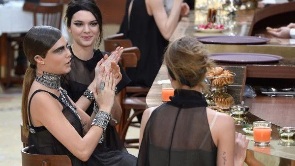 На кафе с Chanel Есен-Зима 2015/16