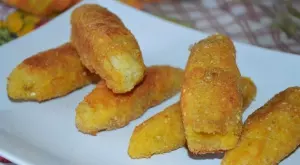 Хрупкави отвън, меки отвътре: Сочни картофени крокети