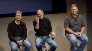 Тим Кук предложил на Стив Джобс част от черния си дроб 