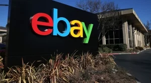 eBay заменя PayPal с друга услуга за плащане