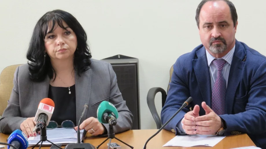 Петкова: Цената на тока ще се определя от търсенето и предлагането