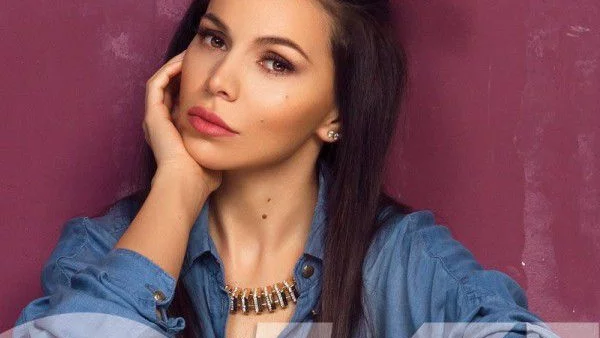 Алисия - за модата с любов