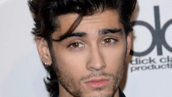 Зейн Малик от One Direction почва соло кариера