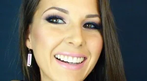 Елица Димитрова:  Бъдете женствени и експериментирайте с грима