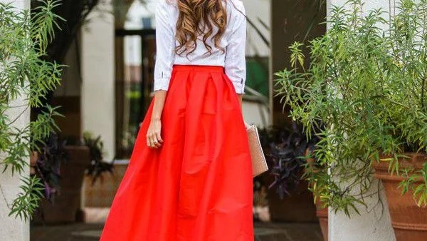 4 начина как да носиш ярка пола тази пролет