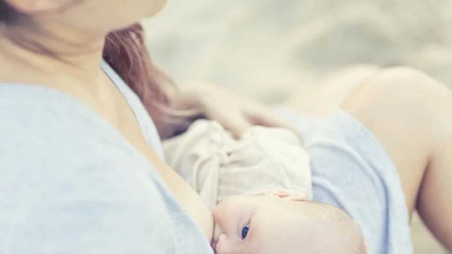 Защо и как кърменето помага за ръста на икономиката 