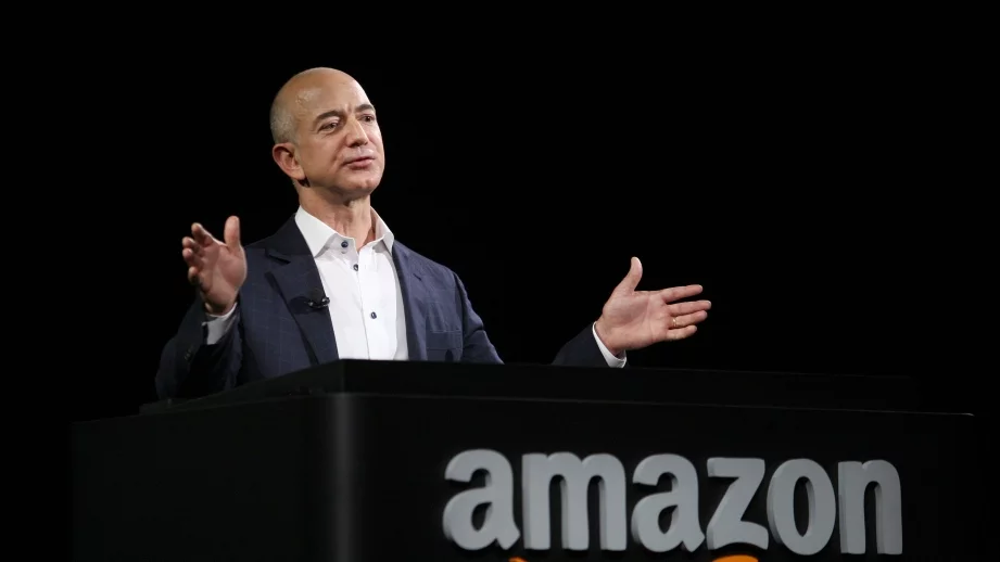 Шефът на Amazon: Да изпратим Доналд Тръмп в космоса
