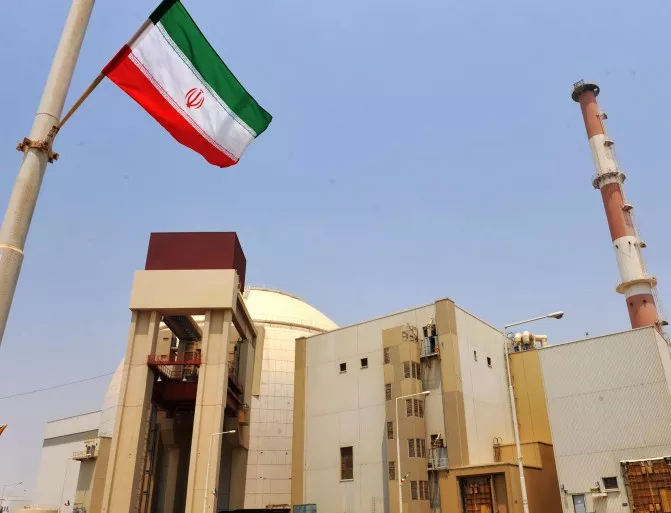 САЩ удължиха санкциите срещу Иран