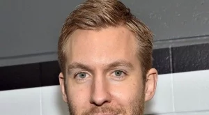 Няма да повярвате как е изглеждал Калвин Харис преди