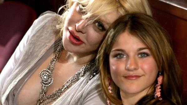 Дъщерята на Кърт Кобейн мрази Nirvana