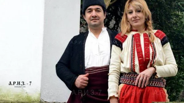 Народни хора и носии в Борисовата градина