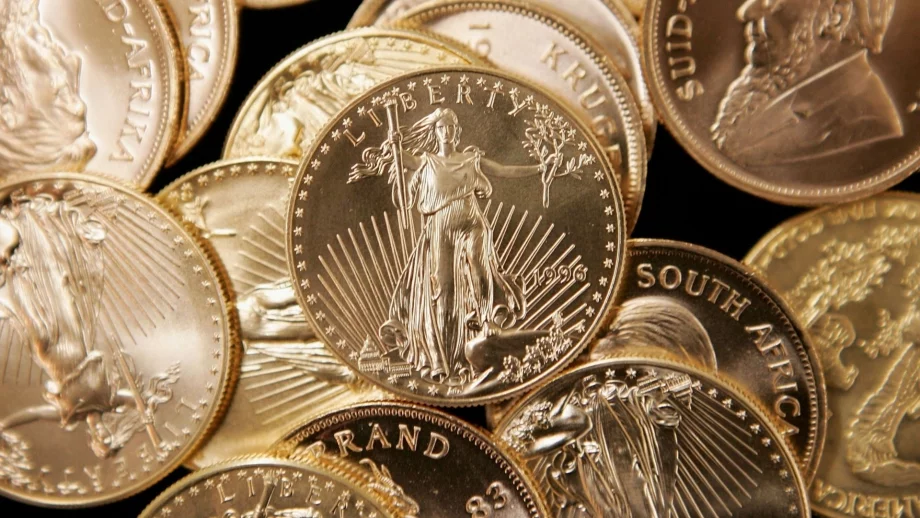 Златото на едномесечно дъно с приближаването на Фед