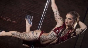 Легендарна танцьорка на пилон идва у нас