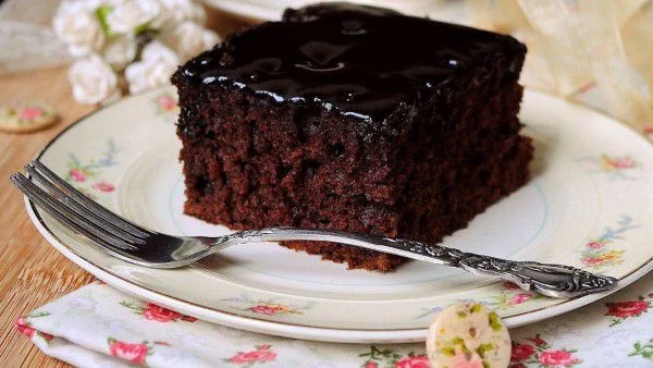 Какаов сладкиш с какаова глазура