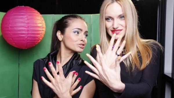 Горещите тенденции при маникюра за лято 2015