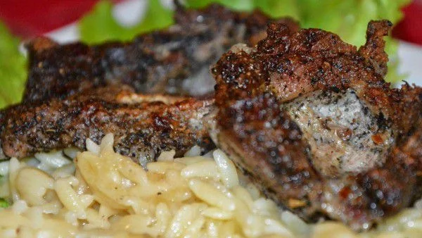 Орзо със свинско 