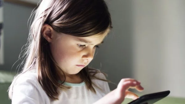 Как да предпазим децата от опасностите в интернет