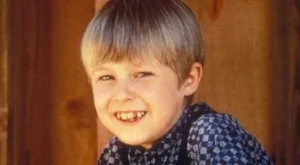 Снимки на порасналия Браян от сериала 'Доктор Куин лечителката'