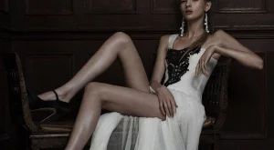 Vera Wang залага на дръзки булчински рокли