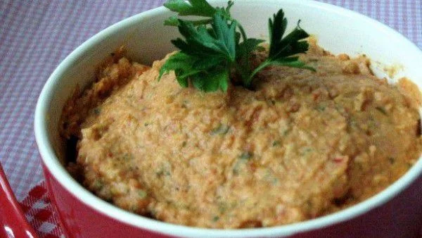 Хумус с печени чушки