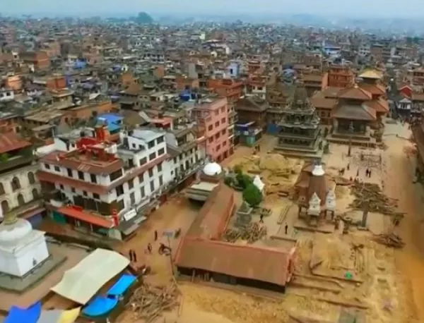 1000 европейци са в неизвестност в Непал