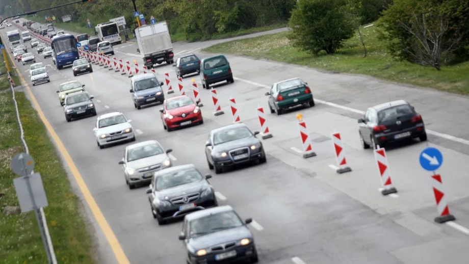 Влиза в сила по-ниският данък за пловдивските автомобили