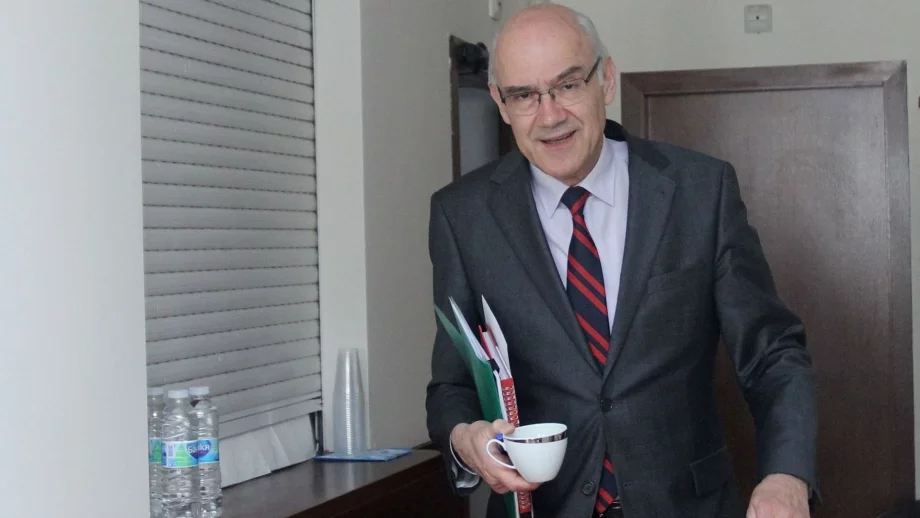 КЕВР се зарече да задържи цените на тока и парното непроменени до 30 юни