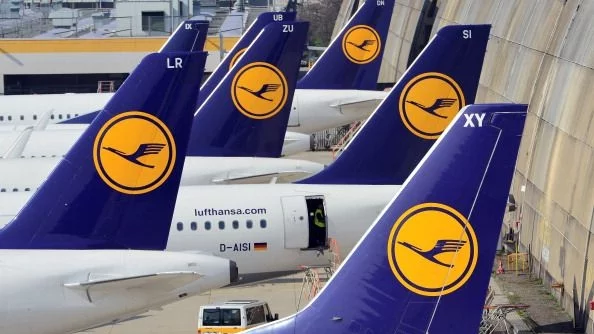 Lufthansa продължава с ограничаването на разходите