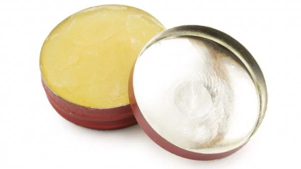 Балсам за устни само от 3 съставки