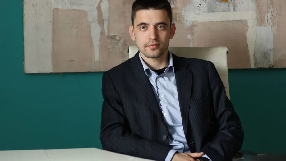 Иван Велков за Expert.bg: Духовната нищета е най-големият проблем на обществото ни