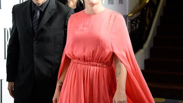 Пинк: Не ме интересува какво мислите за тялото ми