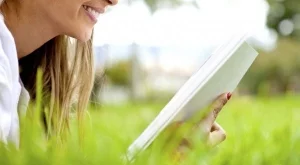 16 книги, които всяка жена трябва да прочете