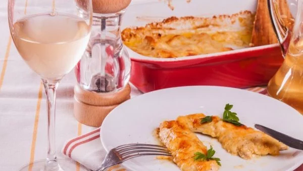 Пилешки филенца с кашкавал и майонеза