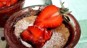 Запечени ягоди с шоколад