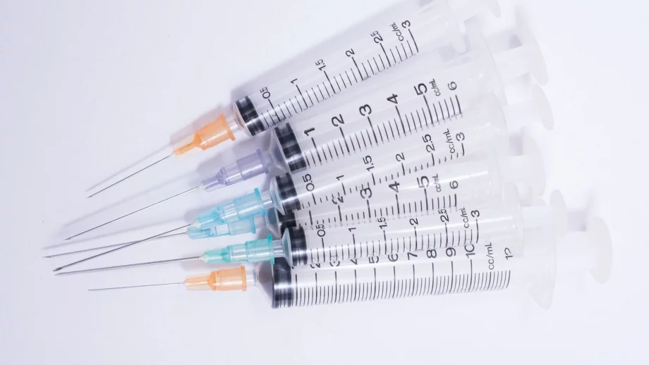 Болници в Пловдив и Враца бавят заплатите на медиците 