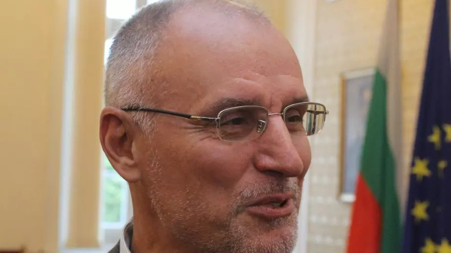 Шефът на БНБ: За влизане в еврозоната са необходими работещ парламент и редовно правителство