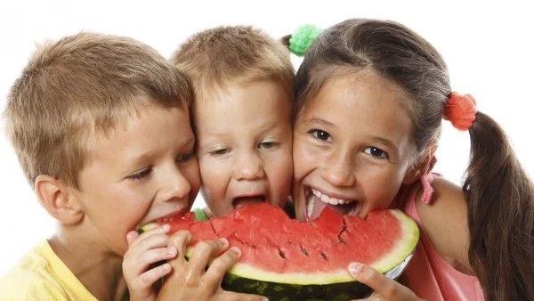 Как да научим децата да се хранят здравословно