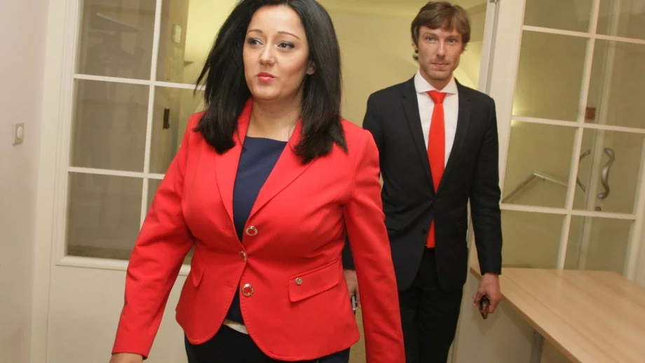 Павлова обеща 12 млрд.лв. на строителния бранш