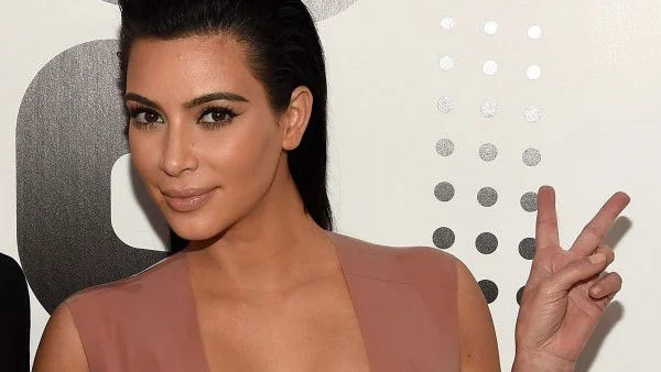Ким Кардашиян очаква близнаци?