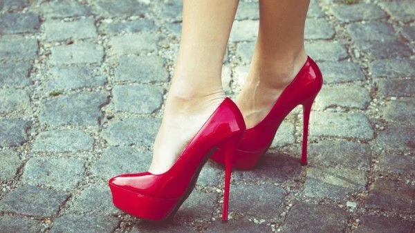 3 години на токчета и краката ви са увредени